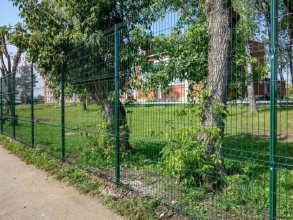 3D заборы для школы 90 метров фото в Скоропусковском